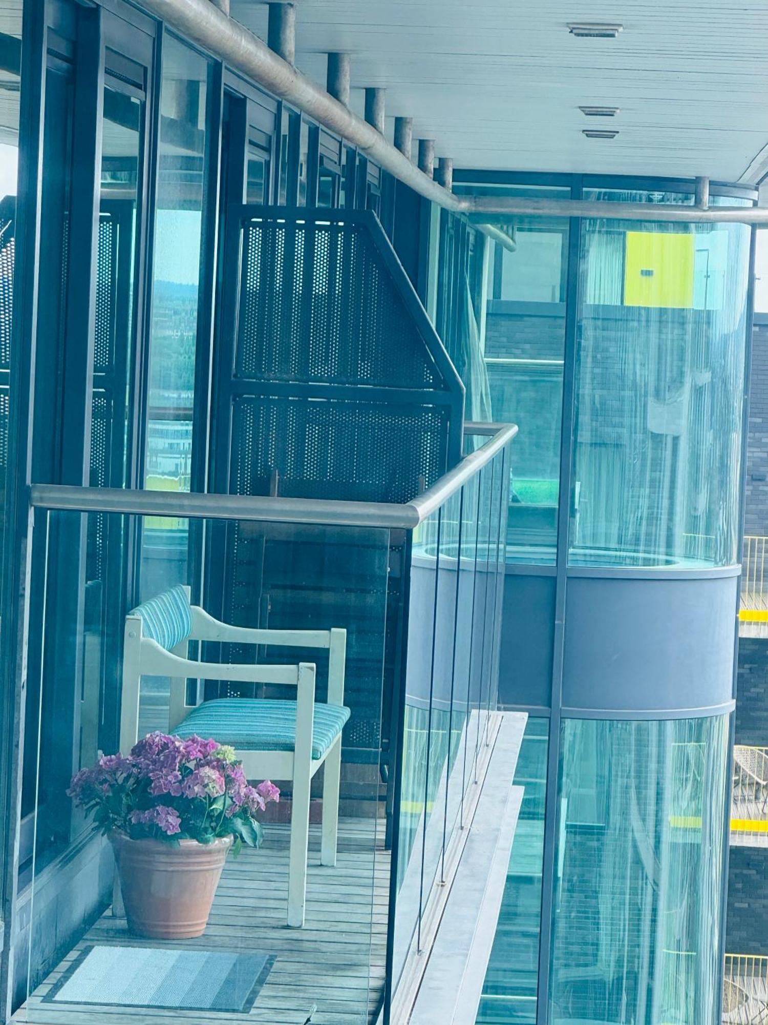 Modern 2Bed 2Bath Apartment Canary Wharf - Upto 5 Person Londres Exterior foto